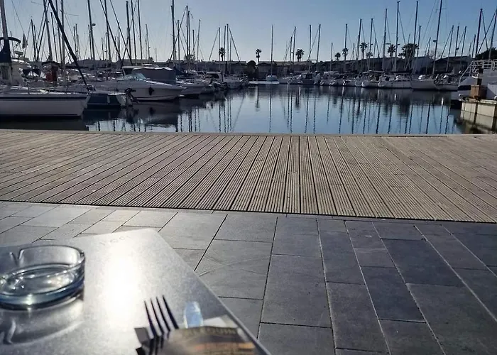 Les Caraibes Cap D'agde - Centre Port- Parking Gratuit-terrasse - Wifi 5g *