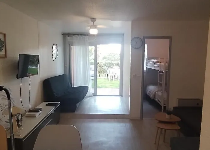 Les Caraibes Cap D'agde - Centre Port- Parking Gratuit-terrasse - Wifi 5g Apartment