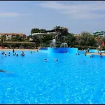 Les Caraibes Cap D'agde - Centre Port- Parking Gratuit-terrasse - Wifi 5g Agde