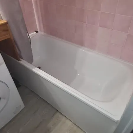 Apartment Les Caraibes Cap D'agde - Centre Port- Parking Gratuit-terrasse - Wifi 5g