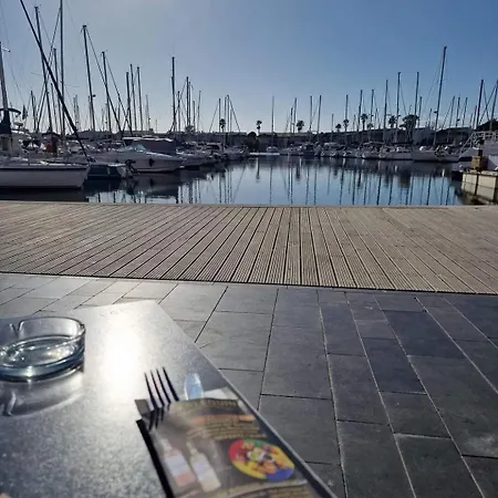Résidence Les Caraïbes Cap D'agde - Centre Port- Parking Gratuit-terrasse - Wifi 5g *