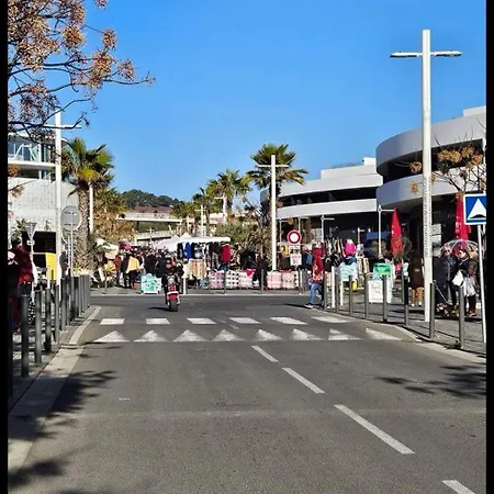 Apartment Les Caraibes Cap D'agde - Centre Port- Parking Gratuit-terrasse - Wifi 5g