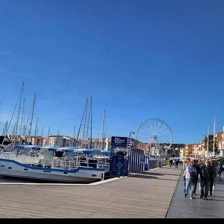 Les Caraibes Cap D'agde - Centre Port- Parking Gratuit-terrasse - Wifi 5g Apartment Agde