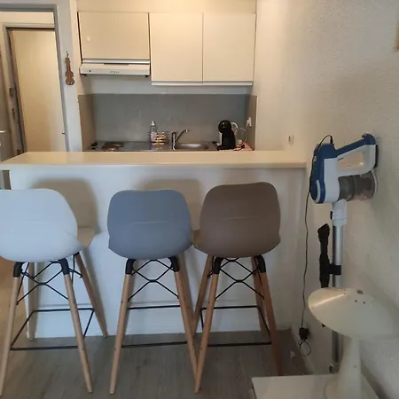 Résidence Les Caraïbes Cap D'agde - Centre Port- Parking Gratuit-terrasse - Wifi 5g Appartement
