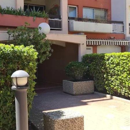Appartement Résidence Les Caraïbes Cap D'agde - Centre Port- Parking Gratuit-terrasse - Wifi 5g *