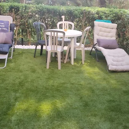 Résidence Les Caraïbes Cap D'agde - Centre Port- Parking Gratuit-terrasse - Wifi 5g Appartement *