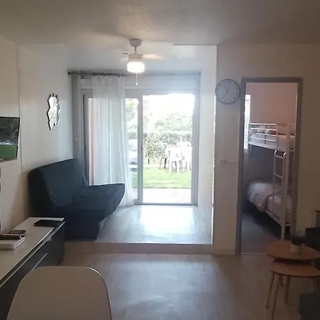 Résidence Les Caraïbes Cap D'agde - Centre Port- Parking Gratuit-terrasse - Wifi 5g Appartement