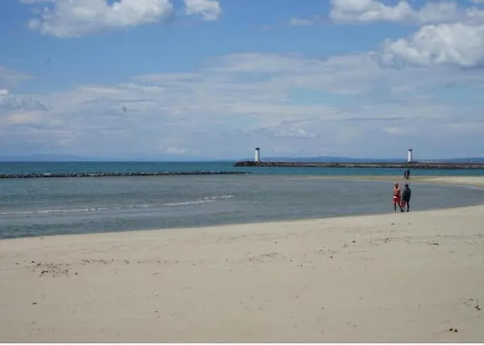 Апартаменти Les Caraibes Cap D'agde - Centre Port- Parking Gratuit-terrasse - Wifi 5g