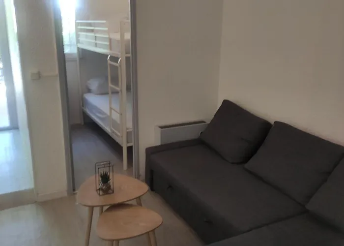 Les Caraibes Cap D'agde - Centre Port- Parking Gratuit-terrasse - Wifi 5g * Агд