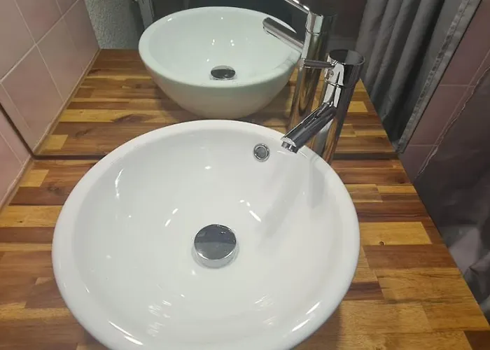 Les Caraibes Cap D'agde - Centre Port- Parking Gratuit-terrasse - Wifi 5g * Агд