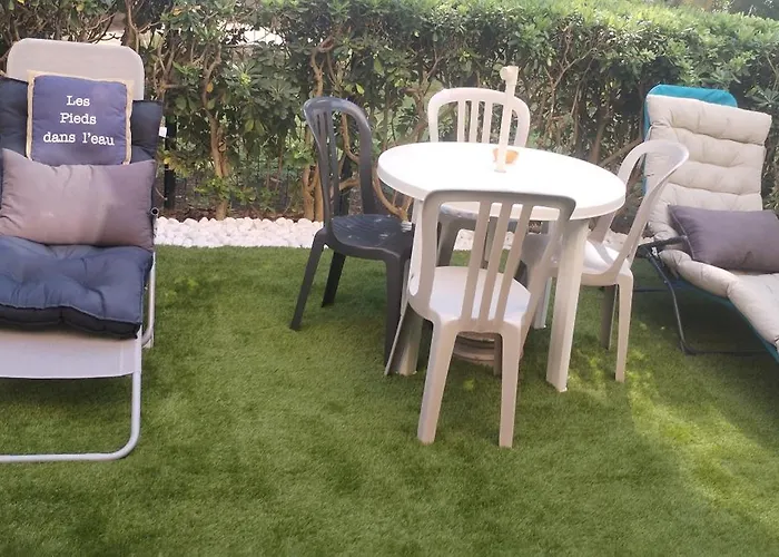 Les Caraibes Cap D'agde - Centre Port- Parking Gratuit-terrasse - Wifi 5g Апартаменти *