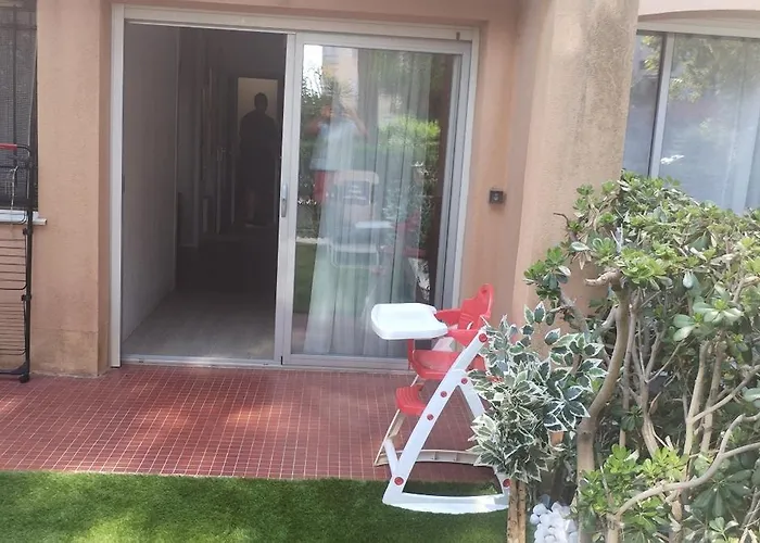 Les Caraibes Cap D'agde - Centre Port- Parking Gratuit-terrasse - Wifi 5g Агд