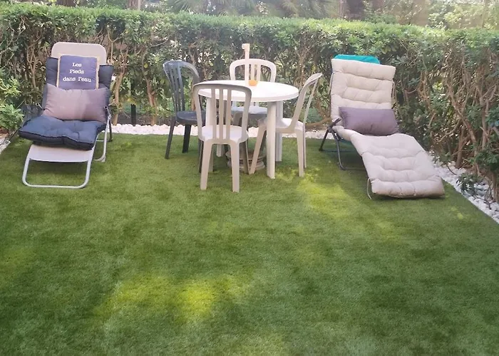 Les Caraibes Cap D'agde - Centre Port- Parking Gratuit-terrasse - Wifi 5g Апартаменти *